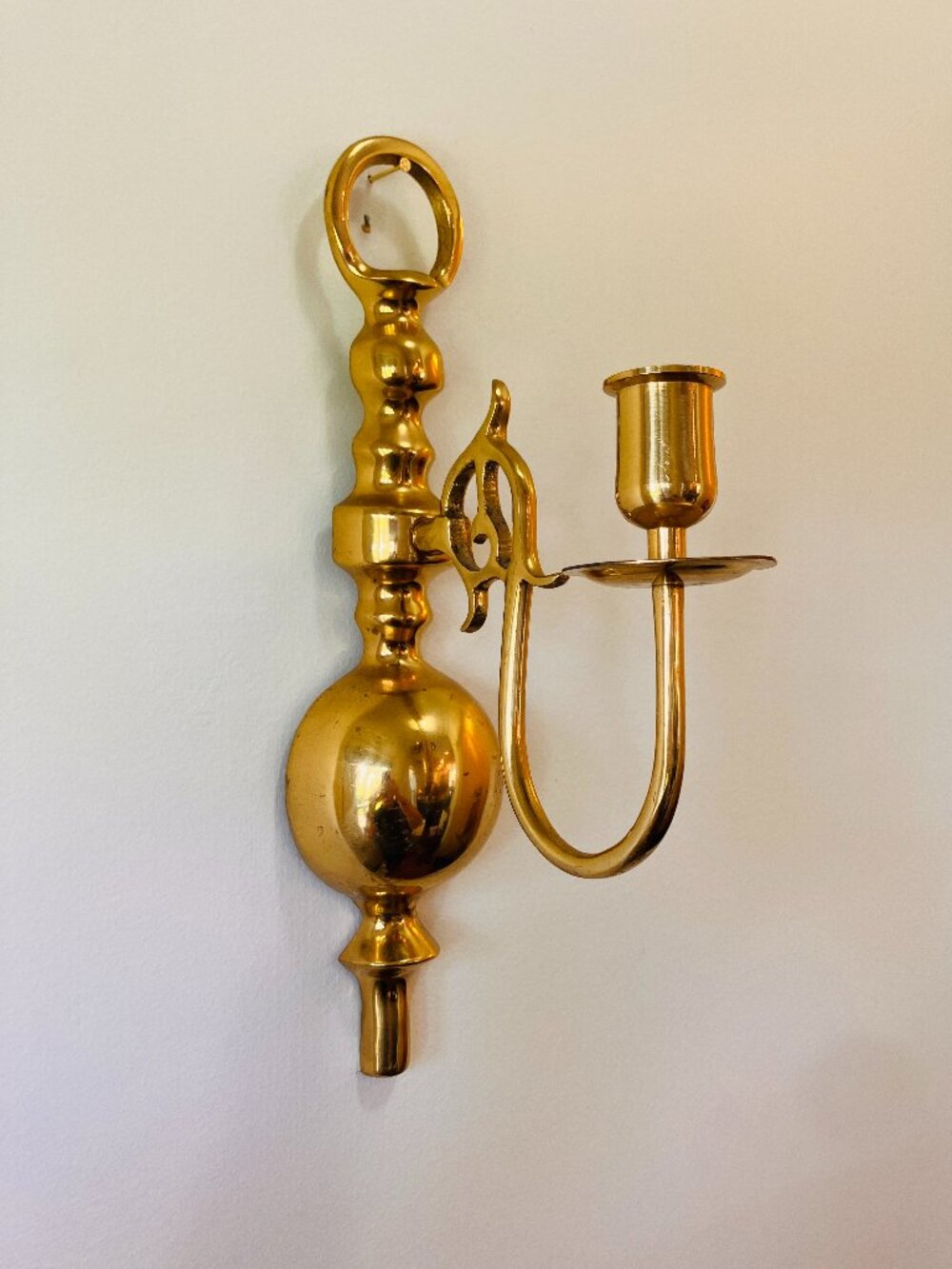Vintage Brass Colonial Style Wall Sconce